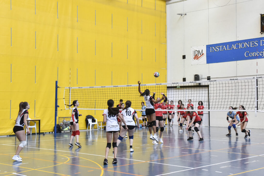 04062023 torneo fin de temporada club voleibol velilla (18)