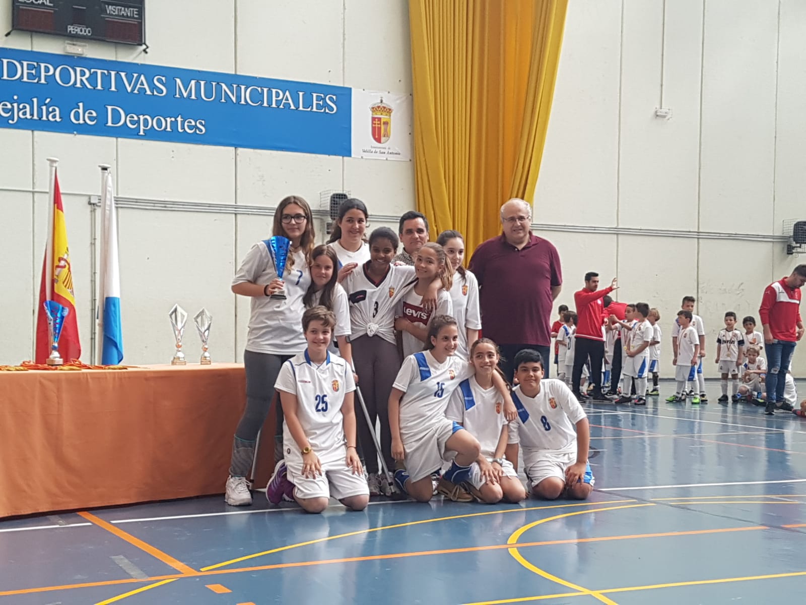 El equipo de infantil de la escuela municipal de baloncesto se clasifica en  el 5º puesto de la fase zonal de Madrid - Ayuntamiento de Velilla de San  Antonio