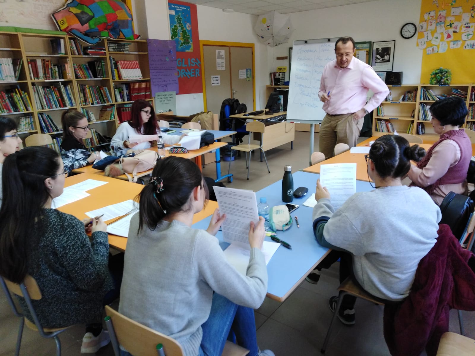 El lunes comenzó el Programa de capacitación para educadores en Velilla