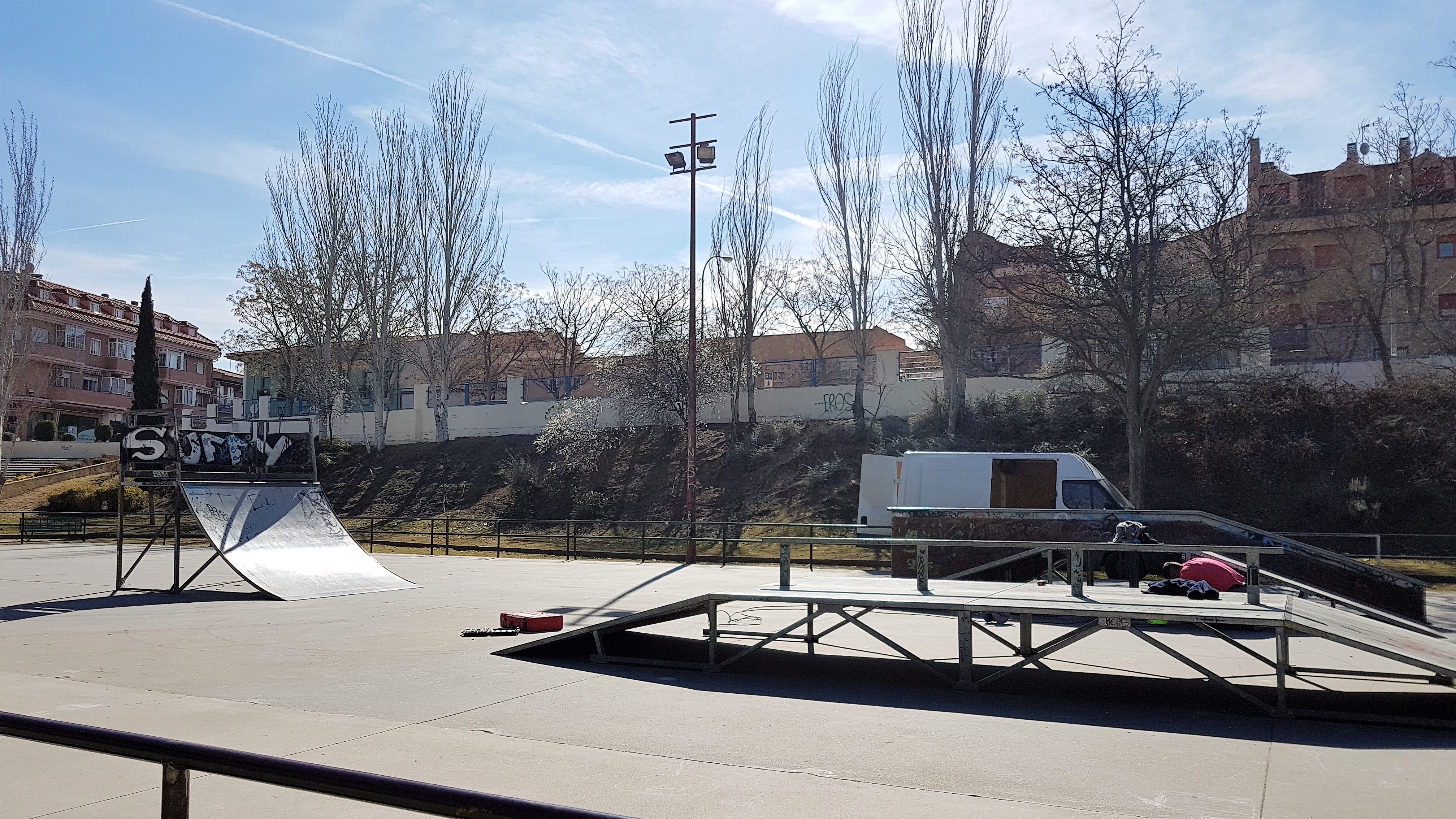 Traslado del skatepark con motivo del comienzo de las obras de ampliación del instituto