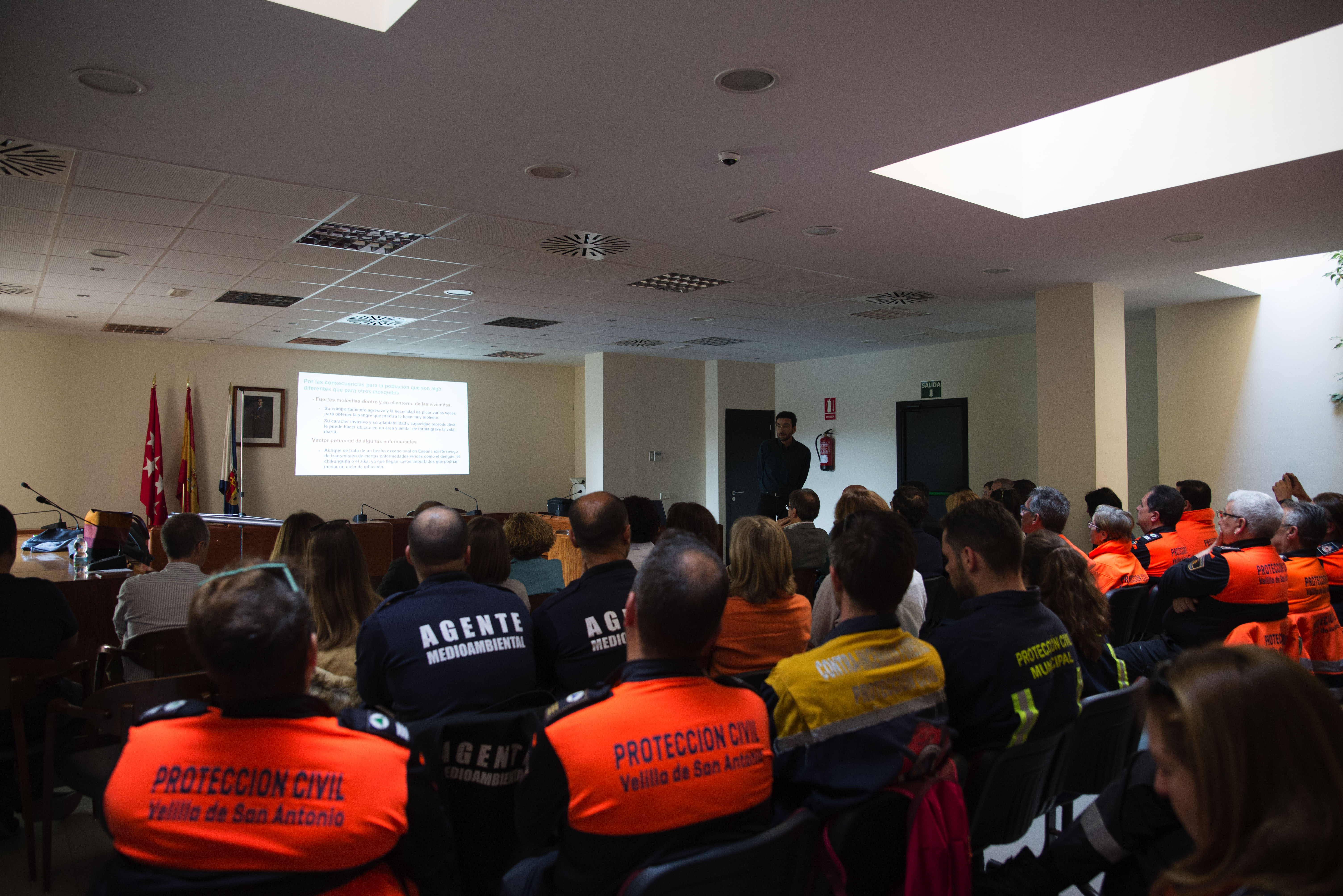 El sábado se celebró la Jornada Teórico-Práctica sobre Mosquito Tigre y Buenas Prácticas de Control, dirigida al voluntariado de Protección Civil Velilla