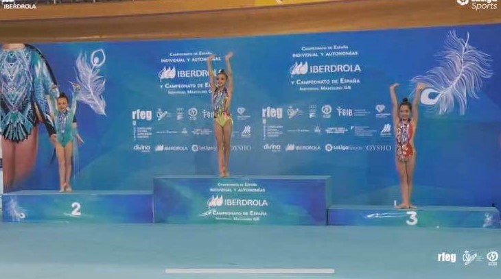 Lidia Cabezas del Club Gimnasia Rítmica Velilla logra medalla de bronce en el Campeonato de España nivel absoluto