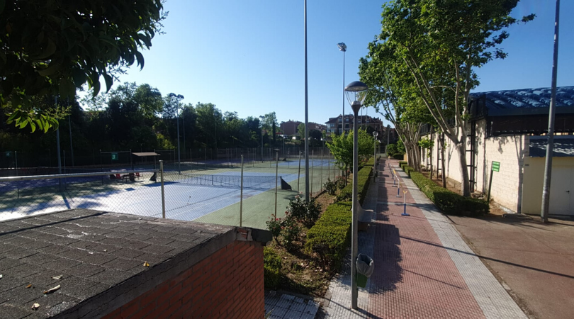 Desde hoy 29 de mayo, las pistas de tenis y pádel de las Instalaciones Deportivas Municipales, abren sus puertas con reserva previa