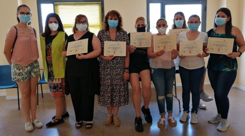 Entrega de diplomas del curso de habilidades de comunicación en el cuidado