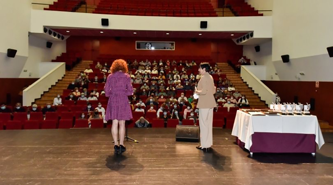 La Semana del Mayor se clausuró con el homenaje a las parejas que han cumplido 50 años de casados