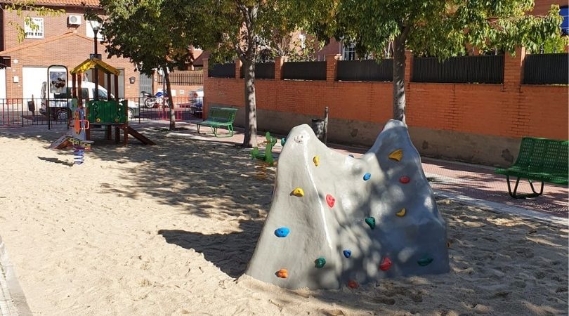 Ya han finalizado las obras de remodelación del parque situado entre las calles Jacaranda y Jazmín