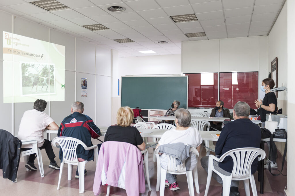 20220419 taller psicomotricidad mayores (26)