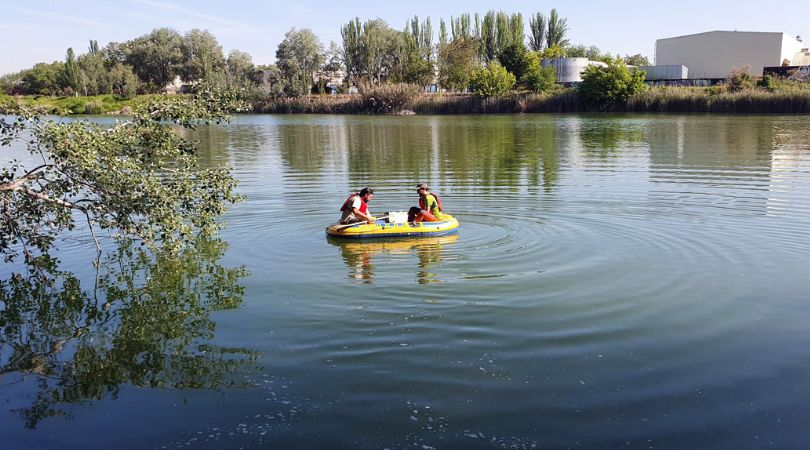 Información sobre la aparición de peces muertos en la laguna El Raso