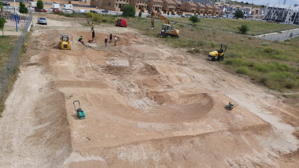 20220524 obras pump track (1)