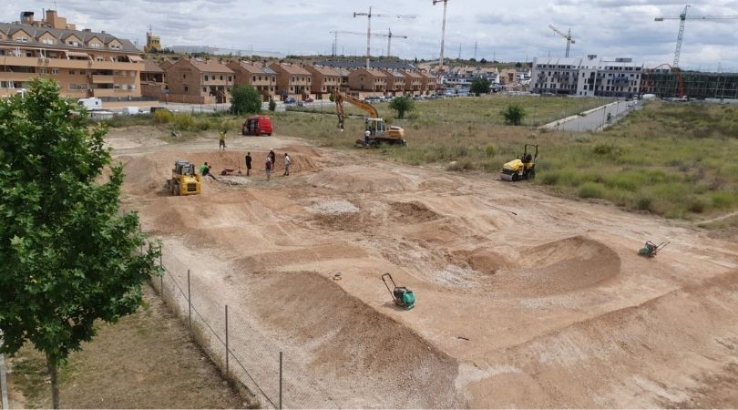 Ya han comenzado las obras de la pista de Pump Track que estará ubicada en la zona del sector XXIII, Velilla Urbanizaciones