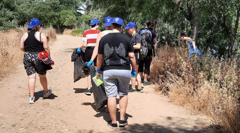 Las comisiones de participación infantil y adolescente organizaron una jornada de limpieza en las lagunas