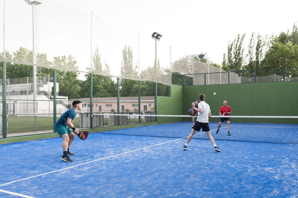 20220618 fin curso padel adultos (9)