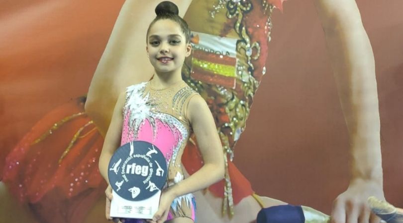 El Club Gimnasia Rítmica Velilla cierra la temporada participando en el Campeonato de España Absoluto