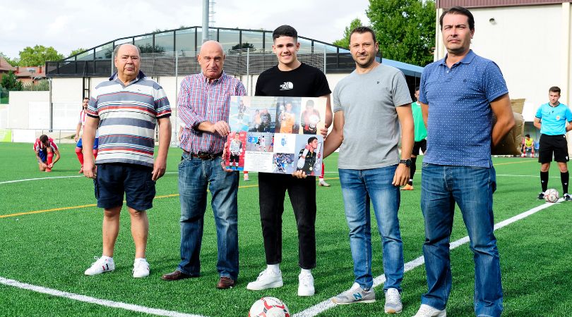 Homenaje a Marío Gómez Hernández