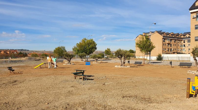 Nuevo parque canino y acondicionamiento de parques en el Sector XXIII