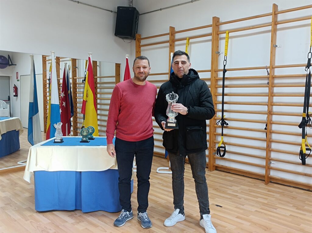 20230128 entrega trofeos campeonato navidad tenis (2)