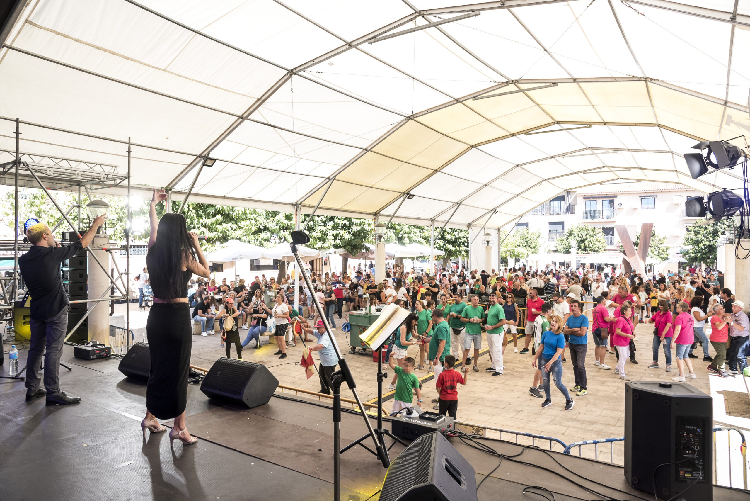 Baile del vermú. Grupo Máledon