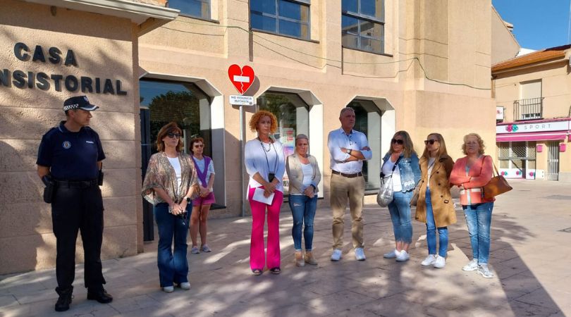 El Ayuntamiento se ha sumado al minuto de silencio en condena de los ataques terroristas contra Israel