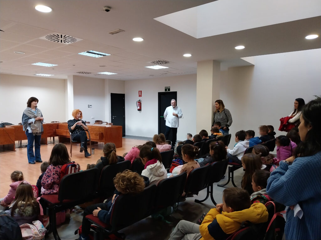 20231109 visita ceip valdemera ayuntamiento (6)