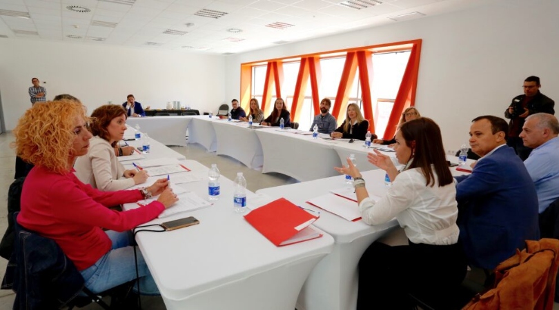 La alcaldesa asistió a la última reunión del Consorcio de Red Local en la que se trataron cuestiones claves para el desarrollo de proyectos en nuestro municipio