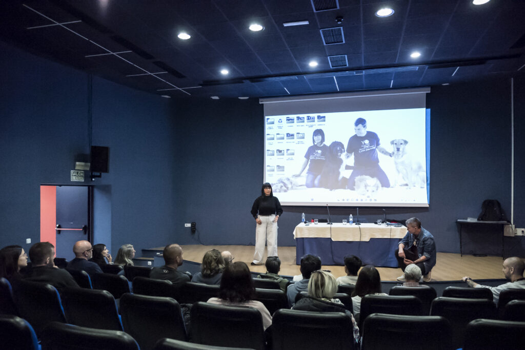 20240426 charla convivencia perros y personas (38)