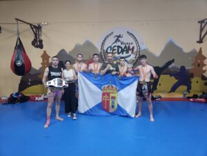 20240607 visita concejala escuela muay thai (2)