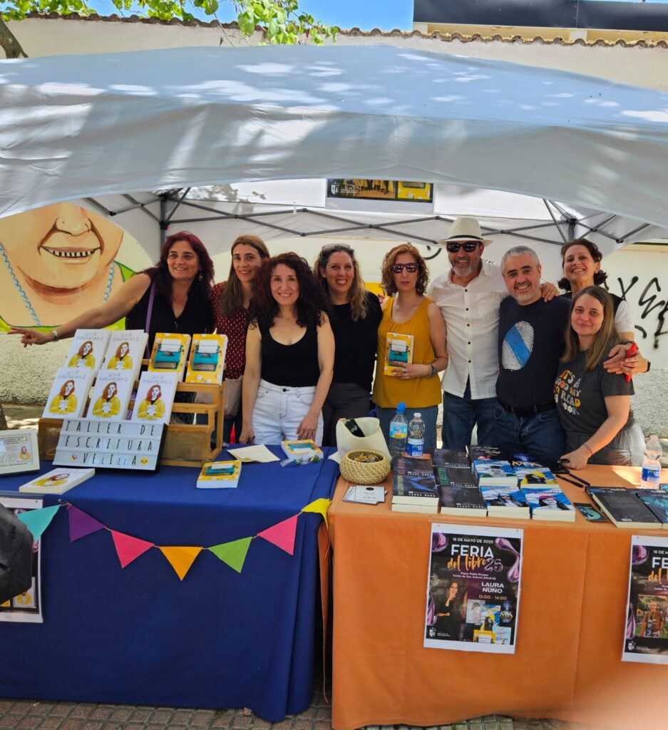 20250518 feria artesania y libro (25)