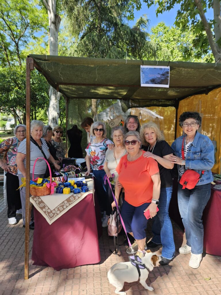 20250518 feria artesania y libro (47)