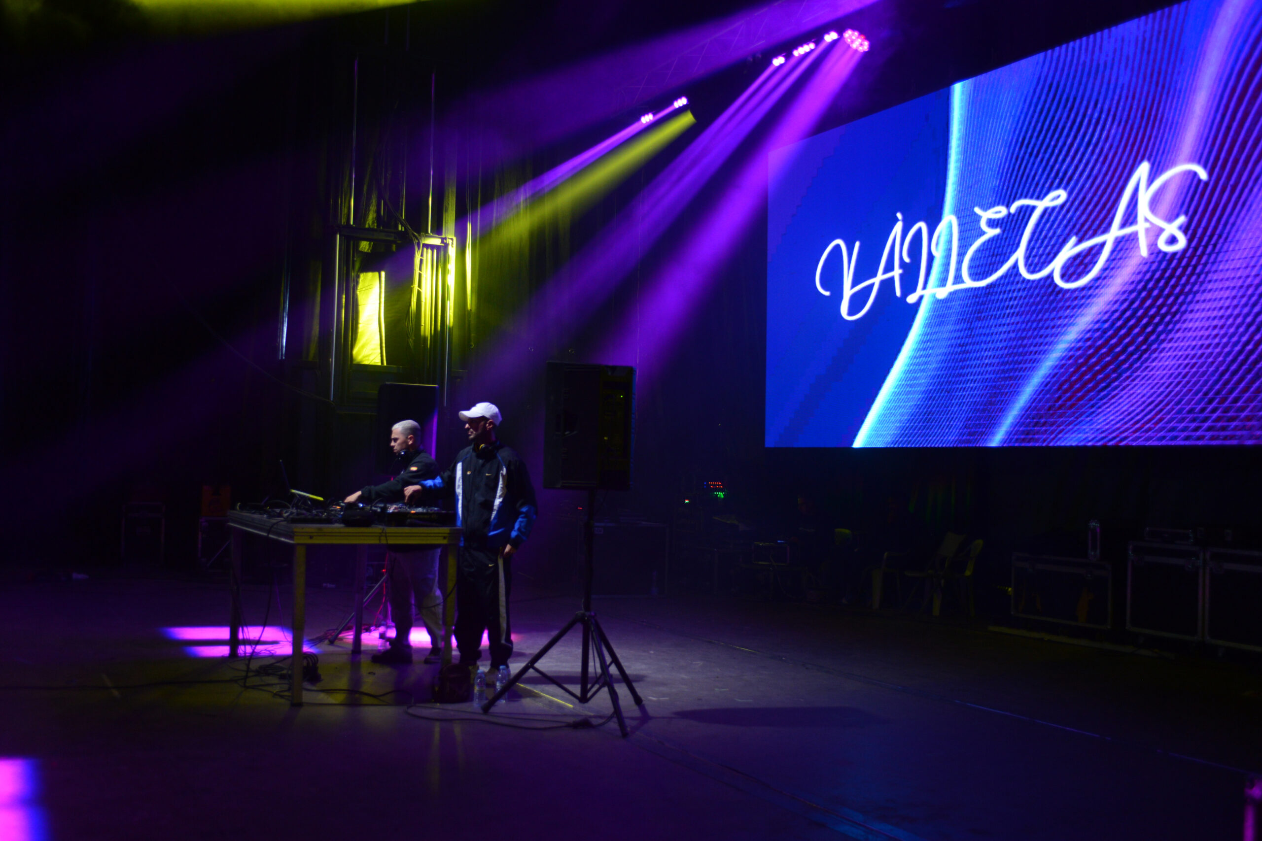 Dj Vállegas