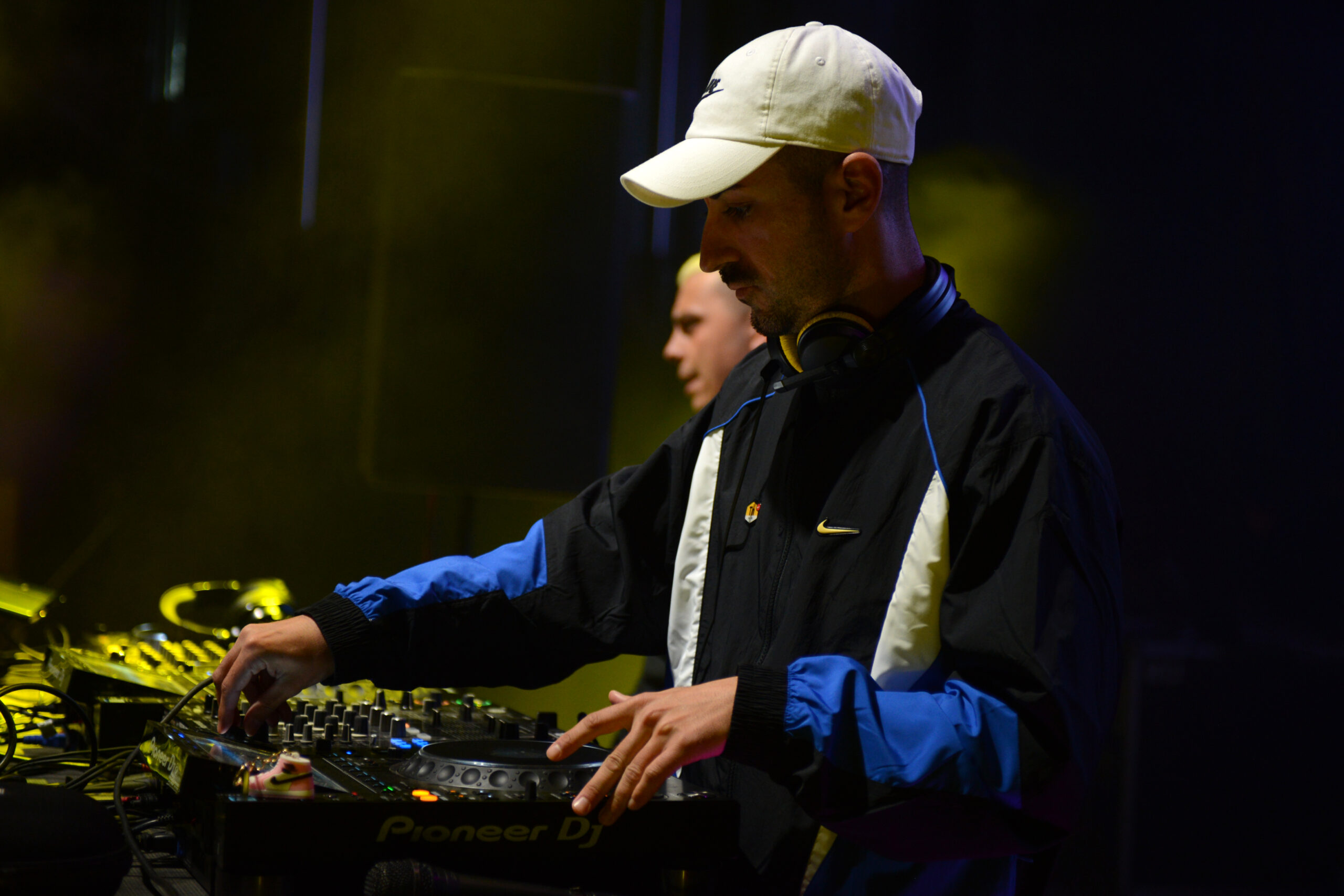 Dj Vállegas