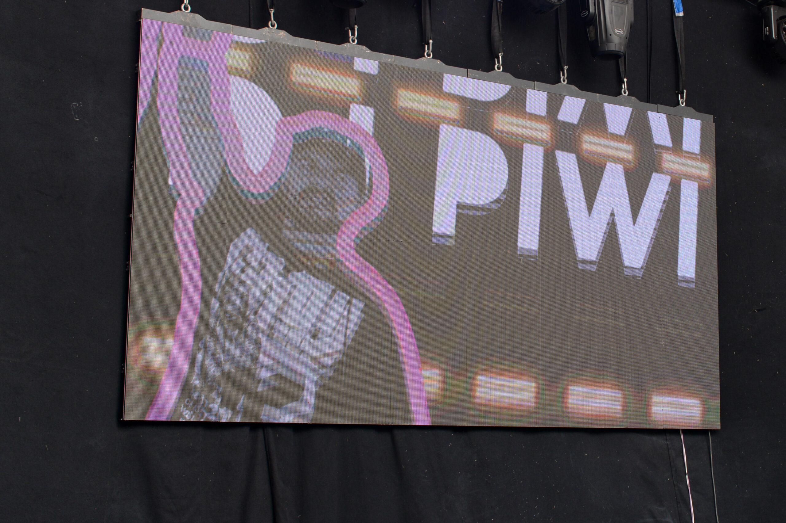 Vermú martes DJ PIWI