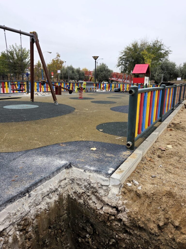 20251113 toldos parque nicosia (2)