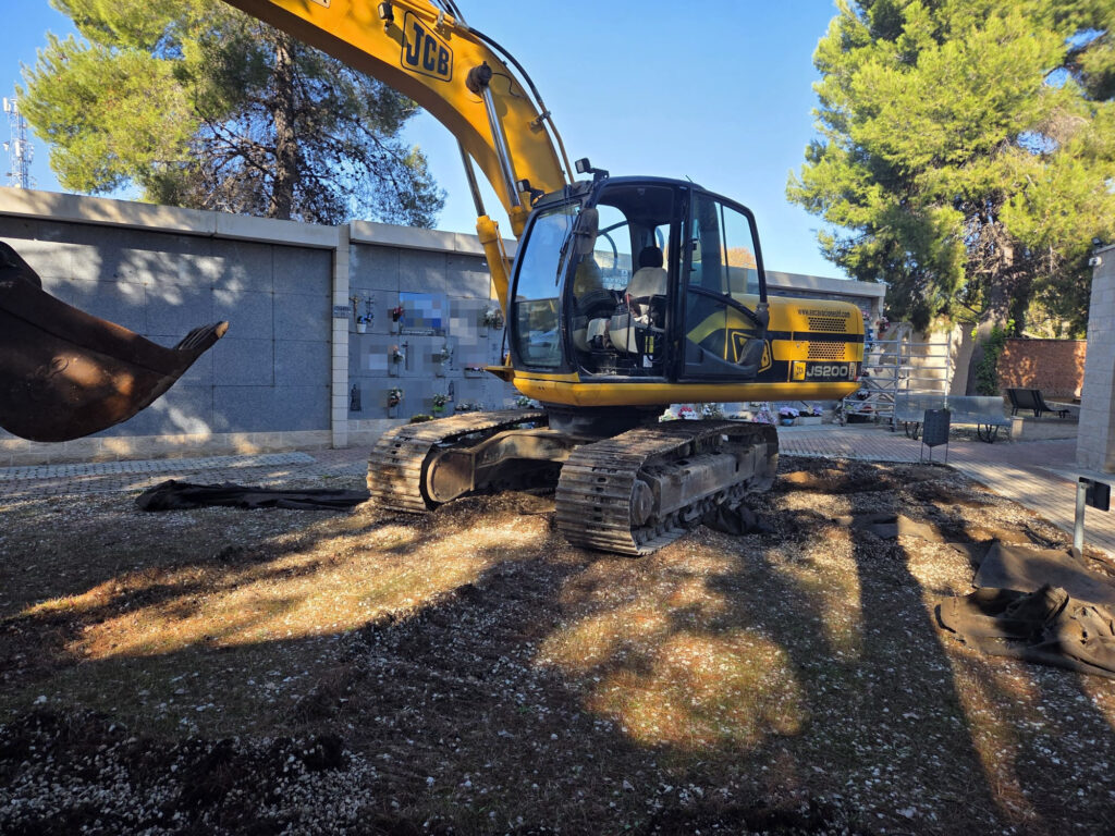 20251118 fosas cementerio (5)