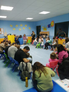 20251120 taller familias semana infancia (3)