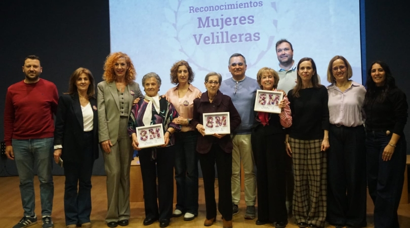 El Ayuntamiento homenajea a tres mujeres referentes en la I Edición de los Reconocimientos a Mujeres Velilleras 2026