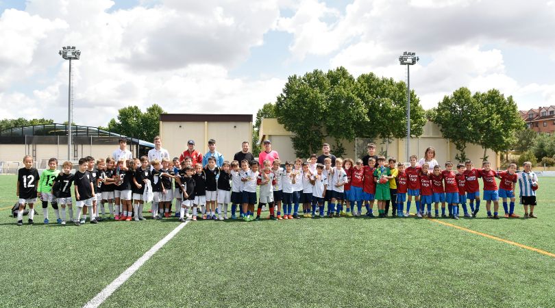 El equipo de infantil de la escuela municipal de baloncesto se clasifica en  el 5º puesto de la fase zonal de Madrid - Ayuntamiento de Velilla de San  Antonio