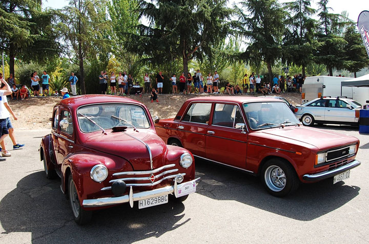 Concentración de coches clásicos y americanos (13)