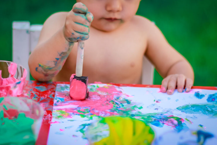 Taller en familia "Pintura de yogurt"