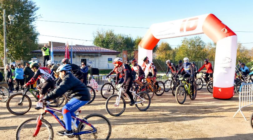 Este pasado sábado 25 de noviembre se celebró en nuestra localidad la Ruta Ciclista MTB “Pedales del Sureste” a favor de la asociación La Sonrisa de Guille.