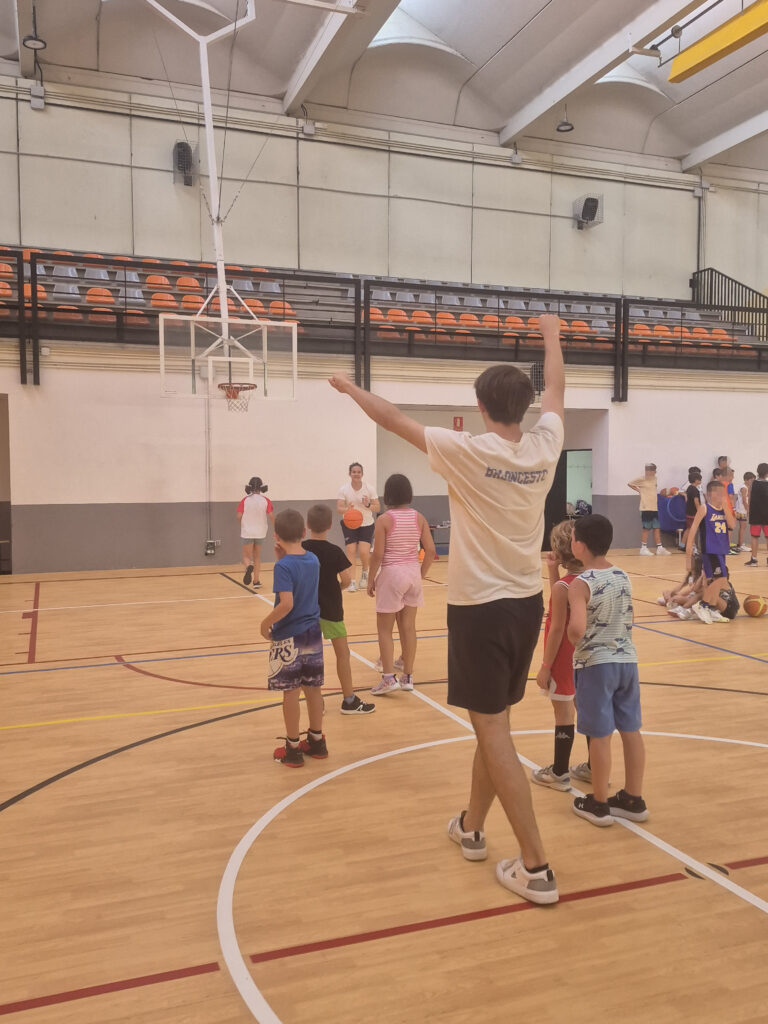 campamentos deportivos verano 2025 (3)