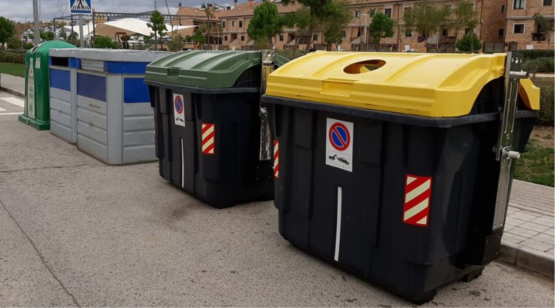 Instalamos nuevos puntos de recogida de basuras en el Sector XXIII
