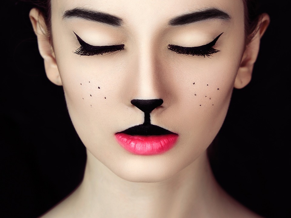 Velijoven - Taller de maquillaje y caracterización Velijoven - Taller de maquillaje y caracterización